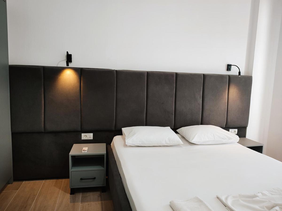 Petros Rooms Хімара Екстер'єр фото
